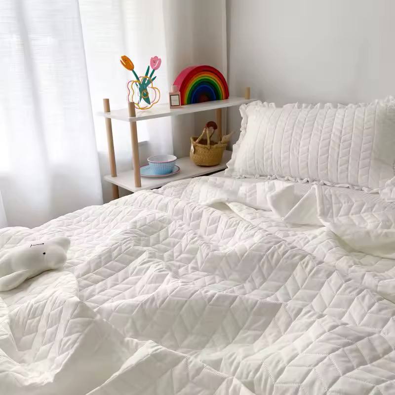 260*240 / White