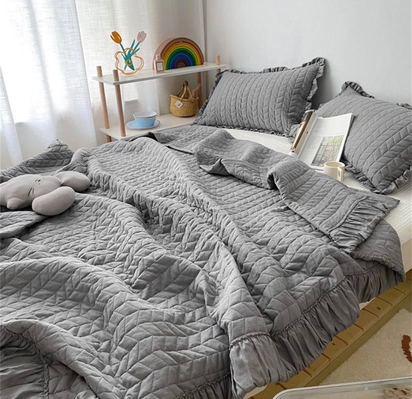 260*240 / dark gray