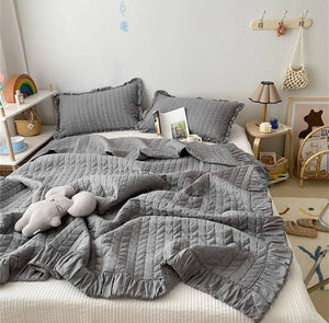 260*240 / dark gray